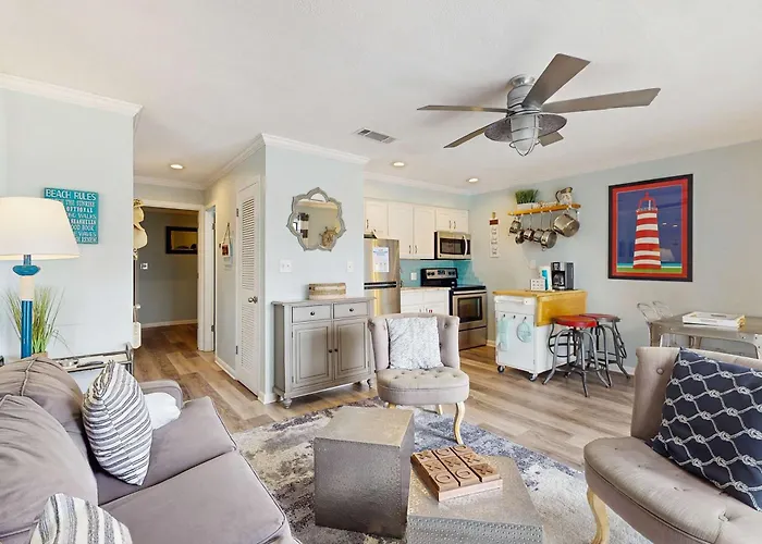 Coastal Close To The With Balcony - Walk Everywhere Holiday home Gulf Shores