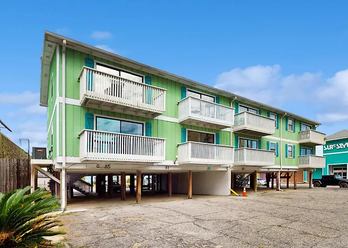 Coastal Close To The With Balcony - Walk Everywhere Gulf Shores
